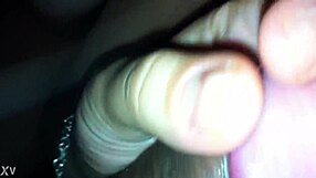 Whoa, Dive Into This Light Oral Suck Session That's Totally Teasing!