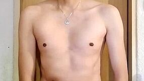 Chacal Caliente Demonstrates Intense Solo Skills with Remarkable Energy and Focus in This Captivating Display