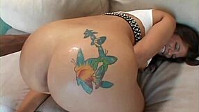 Isabella Cruz tries a huge black dildo but she needs the real BBC?