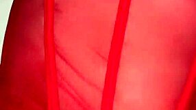 my luxury little vixen shows off her big ass in this amateur clip