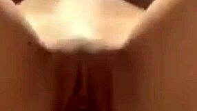 hey, i just sat down so nicely on that small young cock, feeling every bit.