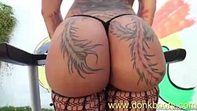 Bella Bellz shows off her big ass in unexpected ways