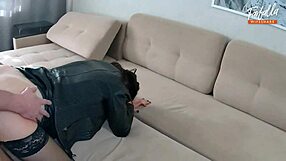 बायसेक्शुअल हसबैंड ने दोस्त के साथ वाइफ शेयर की एमएमएफ थ्रीसम क्रीमपाई पार्ट 2