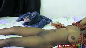 मेरा बॉस हर सुबह मुझे जगाता है इंटेंस सेक्स और डीप फिंगरिंग से जो मुझे फव्वारा उड़वाता है सब जगह!! 😈