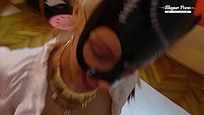 i'm that blonde bossy slut who sucks and fucks ya