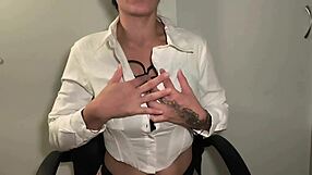 a woman sends video to her lover