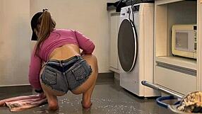 Big butt cleaning gets fun with that massive ass 😏