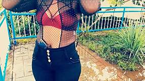 Amateur big ass blonde rides cowgirl style for cash in outdoor homemade sex video