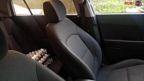 Policial corno passa na frente do carro que eu estou dando para um negão da rola gigante