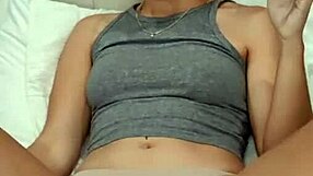 latina uses vibrator for wet pussy orgasm