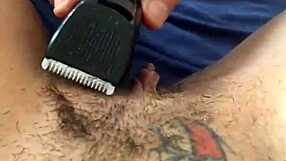 अब सब स्मूथ हो गया - वहाँ बालों से थक गई