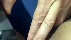 अब सब स्मूथ हो गया - वहाँ बालों से थक गई