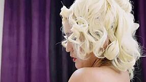 Watch out! On Halloween Chucky comes alive and shocks Tiffany by tearing her asshole wide open in this wild Colombian cosplay parody