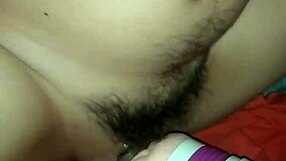 Teen Solo Thủ Dâm Lồn Giả