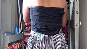 Indian Maid Gets Assfucked By Big Cock Boss While Cleaning Cupboard In Creampie Teen Sex