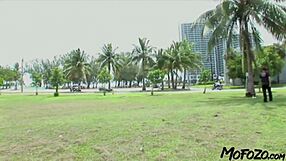 oh wow 😏 busty amateur takes that deepthroat and gets facial from daddy in rough action