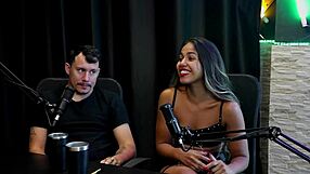 viraram acompanhante era clt teve um cara que nao sabia transar o cliente pesava 200kg e ficou com medo de casal kaliente watch on sheer red