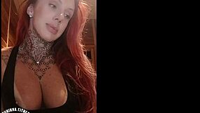 Ruiva Gostosa Teases Fans Online with Her Rosy Brazilian Tits
