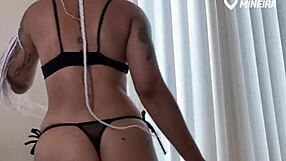 Colando Bucetinha Apertada Na Sua Cara Dancando Funk Em Shorts