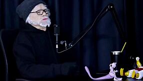 What happens in this naughty interview full of debauchery with Flor de Damiana and Vovô Moai in Porn Cast Brazil part 2?