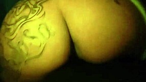 fodendo com força a bucetinha da gostosa com big tits and big ass getting pounded hard.