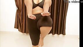 Sexy Indian Girl from Jharkhand Shows Off Her Charm and Style