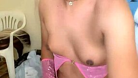 This transsexual reveals her rich tits while showing off her polla in a tempting display
