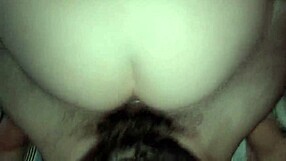 Mi hermanastra culona argentina me da sentones en mi verga gorda y larga con su big ass latina bouncing 😈🍑