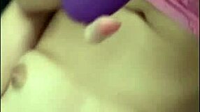 Que Rico Me Masturbo con Mi Dildo Favorito en Solitario