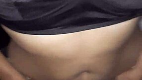 después de la fiesta nuera pagando la apuesta en un juego de citas