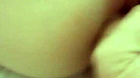 do you think this hot blonde can squirt all over in bali like that?