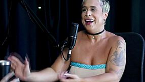 milf pega cara broxado no publico misto e ja ta com raiva escolhe bem just joana em sheer red