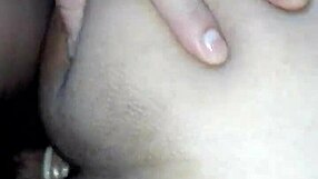 hey, what do you think about these pibes hanging out and chatting casually?