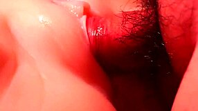 भाई मेरी लड़की की गांड में जल्दी सरक जाओ और झाड़ दो