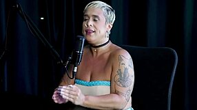 milf pega cara broxado no publico misto e ja ta com raiva escolhe bem just joana em sheer red