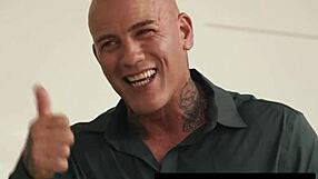 PAWG HOUSEWIFE LAUREN PHILLIPS CAUGHT RIDING STEPSON'S COCK ROUGH