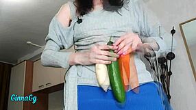 Watch my creamy huge pussy lips squirt hard now?