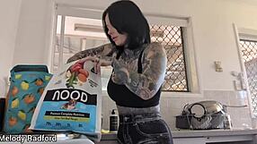 gold coast holiday vlog with my curvy tattooed milf adventures