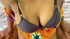 देसी भारतीय जवान की मोटी गांड रोमांटिक हार्डकोर चुदाई कम फूटा!