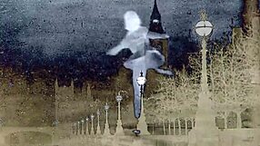 Remember those dark London vintage home memories? 😏