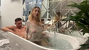 i fucked her sooo hard an wet in the bath tub she screamed my name lol!!