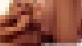 मेरी गर्लफ्रेंड सेक्सी ट्रैनी के लंड पर हॉट थ्रीसम में राइड करे देखना है