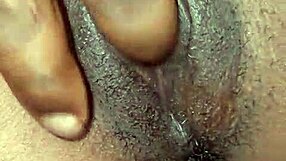 i cant stop myself from creaming my girlfriends huge wet pussy lips