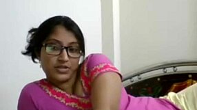 Pakistani webcam girl strips teasing pussy for boyfriend and friends