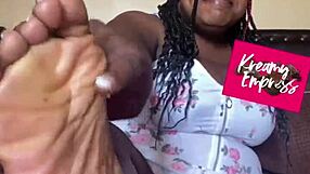 Curvy BBW Goddess Flexes Toes in Fetish Display