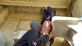 uh hot wife neighbor washing machine pussy lick orgasms amateur