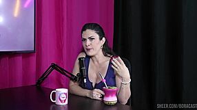 Gostosa Amanda Smell Strips Naked For Motel Pussy Sucking After Tease