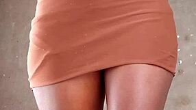 african beauty shakes her thick ass in raw hardcore action