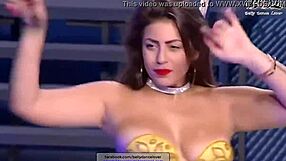 Indian mallu aunty dances sexily with huge bouncing tits