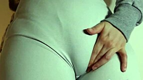 trying these new leggings like a youtuber but i couldn't resist flashing my hairy latina pussy